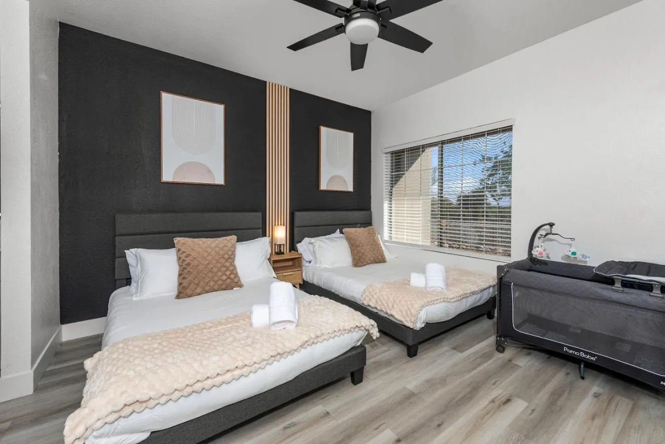 Appartement Stylish 2Br-Pool, Yoga Rm, Gym, Cabanas, Bbq,Prkng Scottsdale